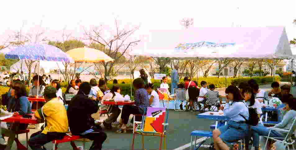 広場の様子