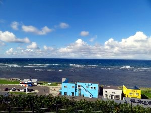 宗谷丘陵から見た日本最北端の記念碑